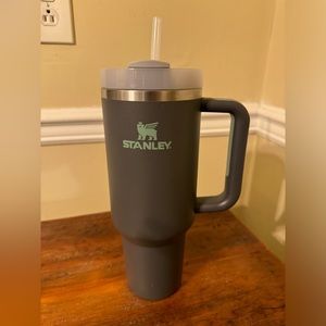 40oz Stanley Tumbler - Charcoal
